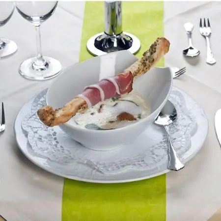 Erhardt ゲストハウス