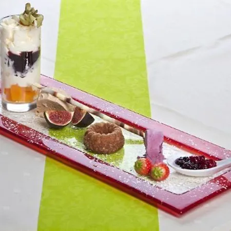 Erhardt バート・ヴァルタースドルフ